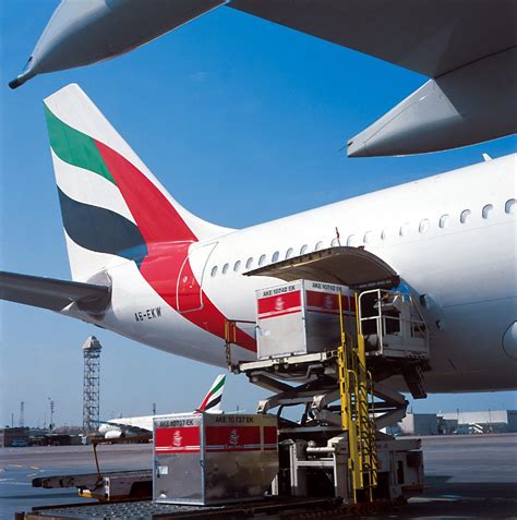 emirates cargo tracking air freight